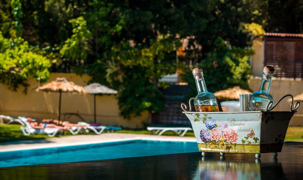 Achousa Hotel Фалираки Экстерьер фото