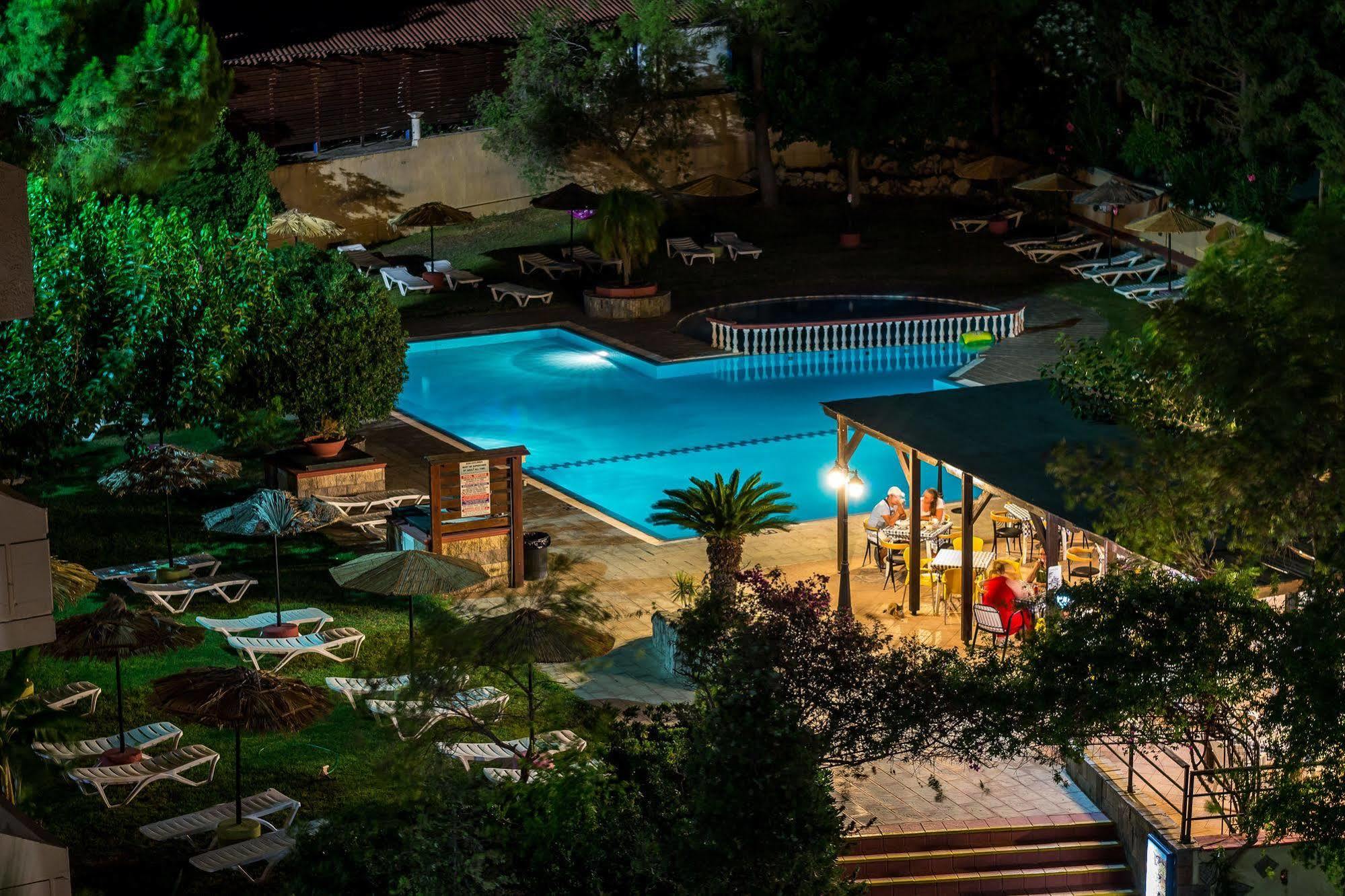 Achousa Hotel Фалираки Экстерьер фото