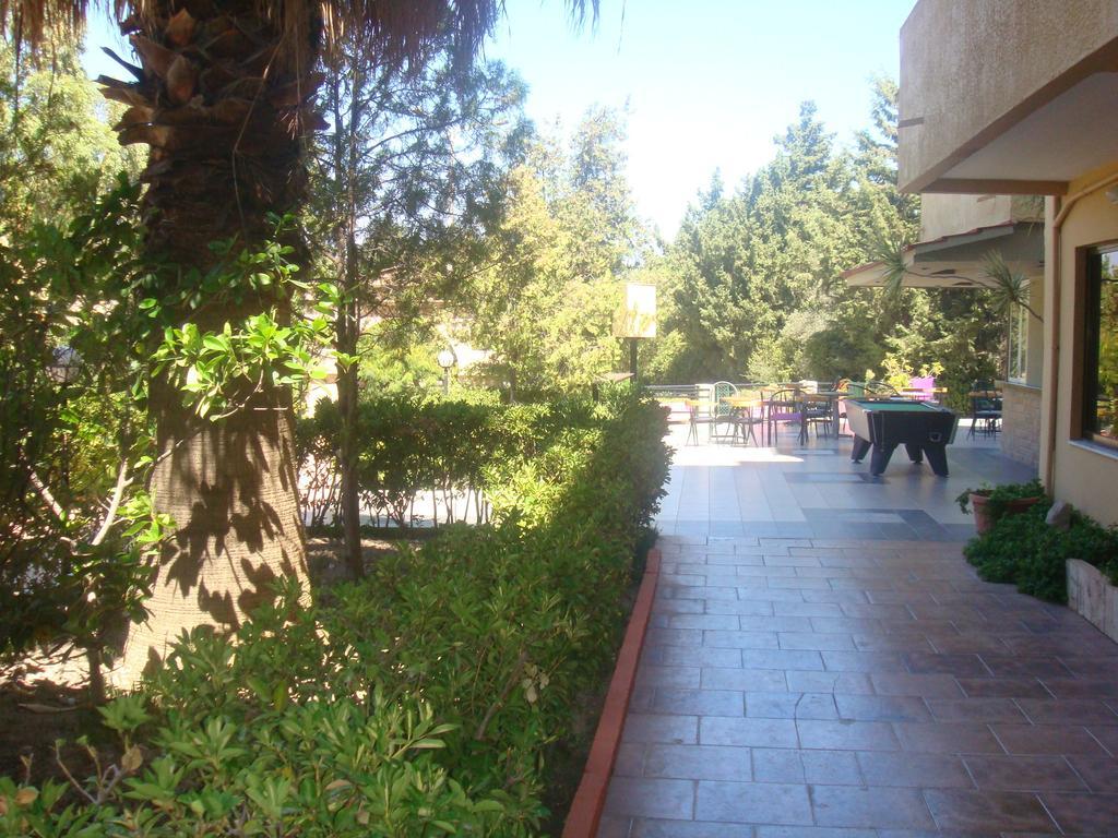 Achousa Hotel Фалираки Экстерьер фото