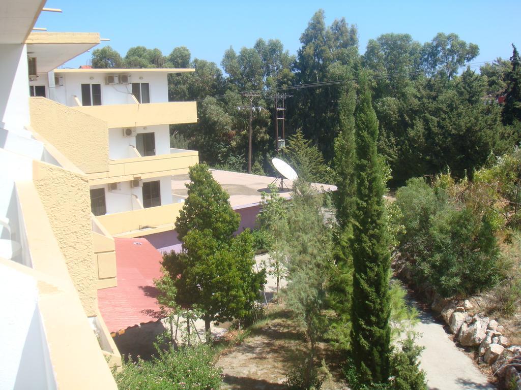 Achousa Hotel Фалираки Экстерьер фото