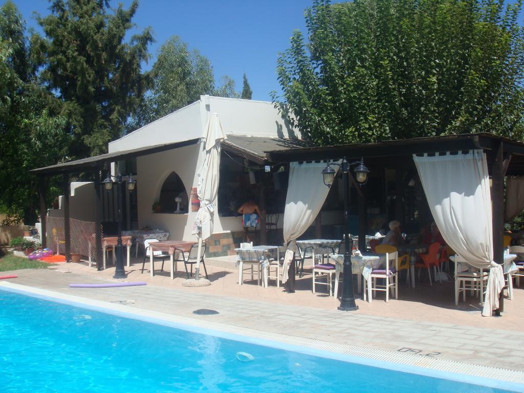 Achousa Hotel Фалираки Экстерьер фото